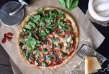 practic-deska-obrotowa-do-pizzy-35-cm-material-wykonania-drewno