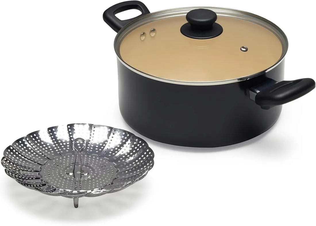 zestaw-garnkow-amazon-basics-11-el