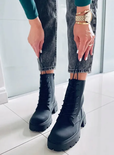 botki-sznurowane-tamar-black-39-stan-nowy