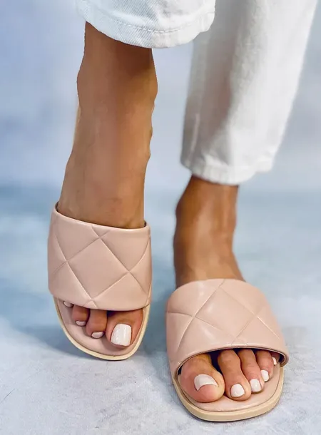 klapki-pikowane-cray-pink-39-stan-nowy