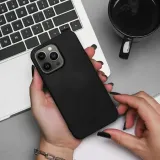 futeral-silicone-do-iphone-14-czarny-funkcje-pochlanianie-wstrzasow