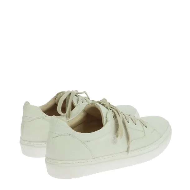biale-skorzane-trampki-kod-producenta-2655-129