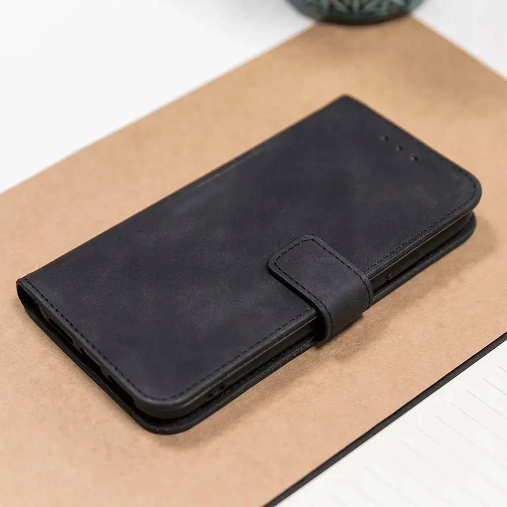 etui-smart-velvet-do-iphone-13-pro-61-stan-nowy
