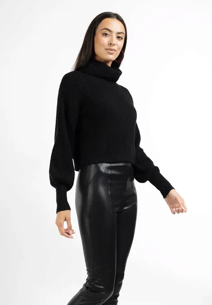 sweter-damski-faina-m-l-plec-produkt-damski