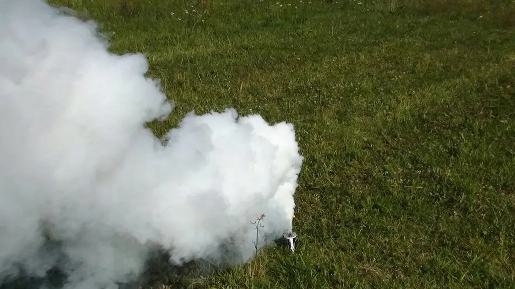 swieca-dymna-pxm60-biala