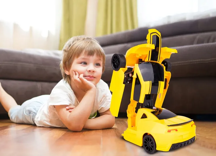 auto-robot-transformujacy-samochod-na-pilota-usb-material-plastik-stan-nowy