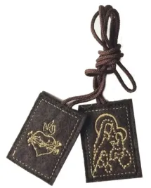 szkaplerz-sukienny-haftowany-wydawnictwa-karmelitow-bosych-wzor-2