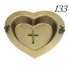 miseczka-na-wode-swiecona-133-mosiadz-serce