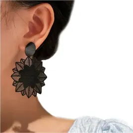 czarne-kolczyki-azurowe-wiszace-kola-boho