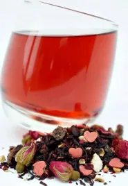 herbata-owocowa-swiatynia-milosci-250-g-serduszka