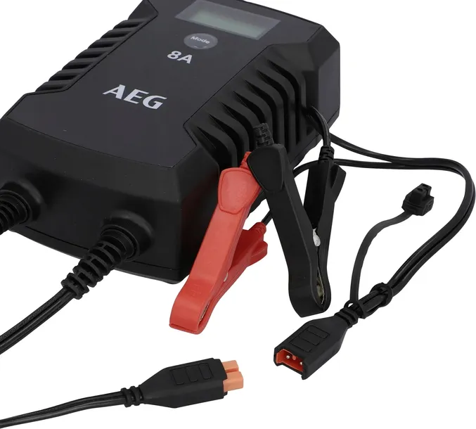prostownik-ladowarka-do-akumulatora-12v-8a-24v-4a-numer-katalogowy-producenta-10618