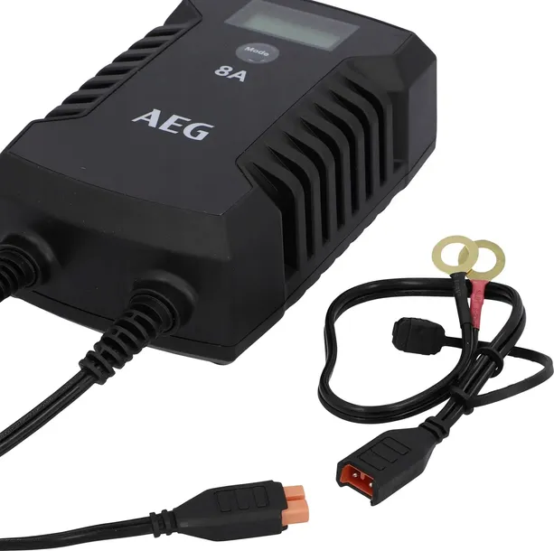 prostownik-ladowarka-do-akumulatora-12v-8a-24v-4a-stan-nowy-waga-z-opakowaniem-1-kg