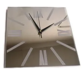 ozdobny-zegar-lustrzany-refleks