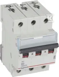 wylacznik-nadpradowy-s-303-3p-b-6a-6000a-tx3