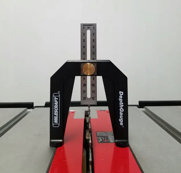 milescraft-glebokosciomierz-waga-z-opakowaniem-1-kg