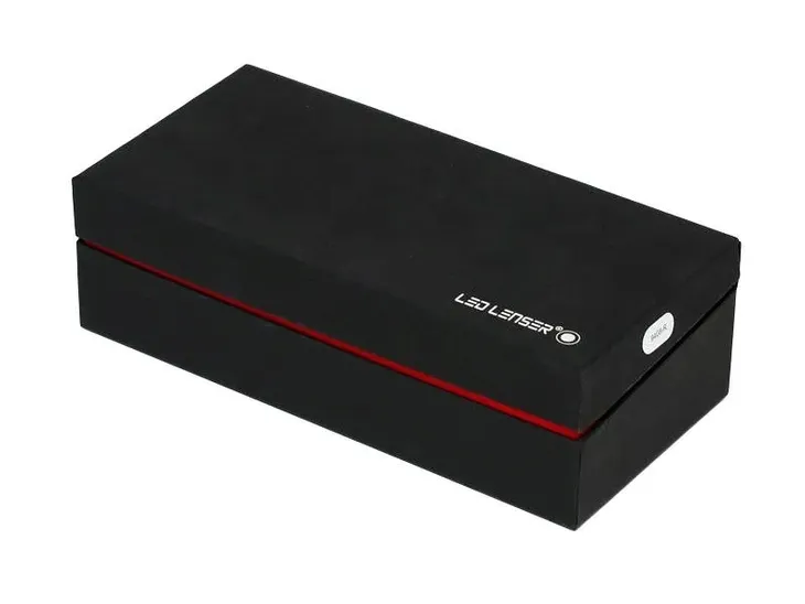 latarka-ledlenser-p7r-gift-box-cechy-dodatkowe-brak