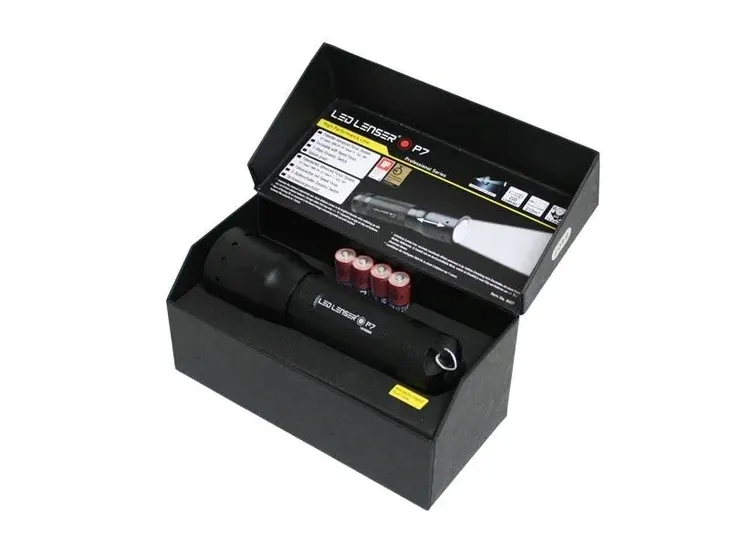 latarka-ledlenser-p7-black-gift-box-marka-inna-marka