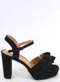 sandalki-na-platformie-adella-black-36-marka-inna