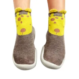 buty-skarpetki-z-gumowa-elastyczna-podeszwa