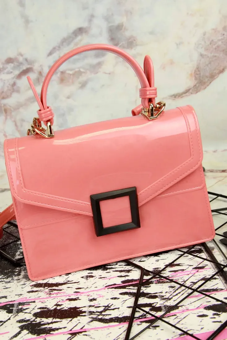 torebka-damska-na-ramie