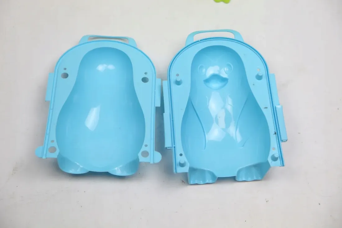 foremka-zabawka-do-piasku-stan-nowy