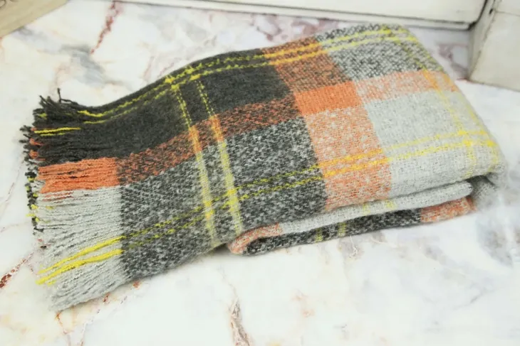 szal-chusta-damska-marka-inna