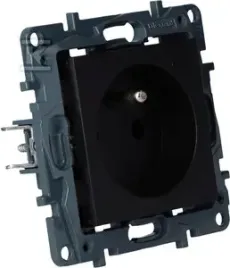 gniazdo-zasilajace-pojedyncze-z-uziemieniem-zaciski-srubowe-bez-przeslony