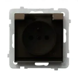 gniazdo-bryzgoszczelne-z-uziemieniem-ip-44-wieczko-przezroczyste-gph-1rz-m
