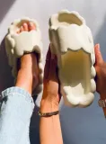 klapki-chmurki-cloud-beige-40-41-marka-inna