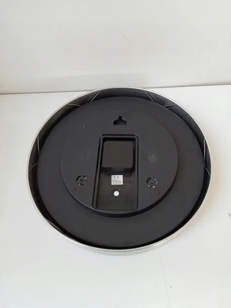 zegar-srebrny-1cm-kolor-srebrny-stan-powystawowy