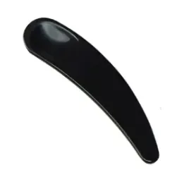 szpatulka-kosmetyczna-do-kremow-masek-czarna