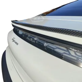 spojler-lotka-tylnej-klapy-uniwersalna-carbon