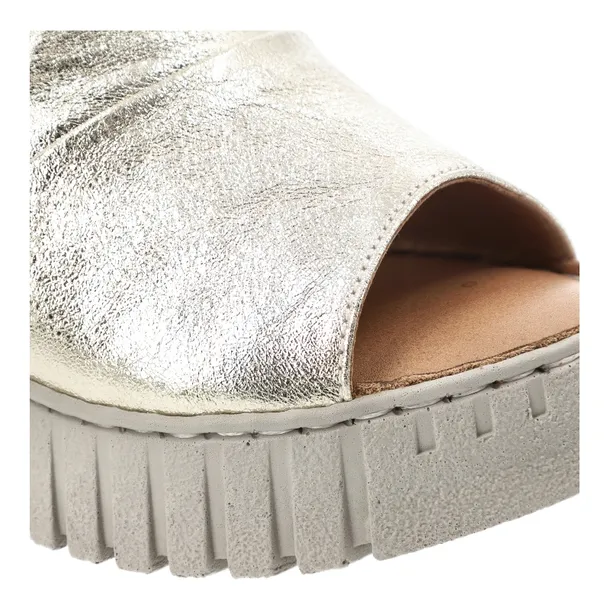sandaly-artiker-58c3368-gold-rodzaj-obcasa-koturn