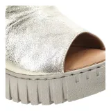 sandaly-artiker-58c3368-gold-rodzaj-obcasa-koturn