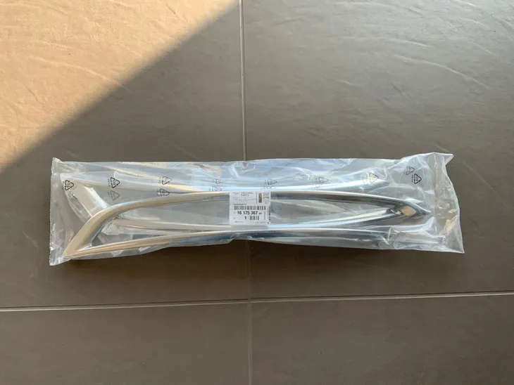 oryg-listwa-chrom-lewa-prawa-zderzaka-przod-citroen-c4-picasso-1617536780-rodzaj-lampy-dedykowana