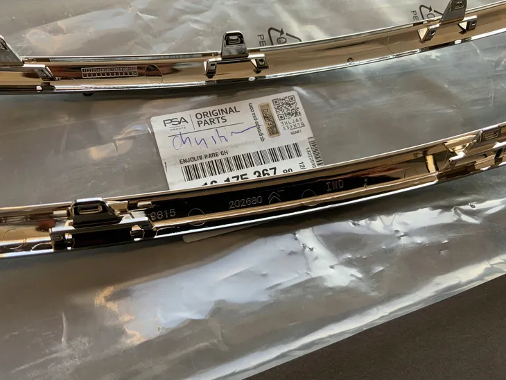 oryg-listwa-chrom-lewa-prawa-zderzaka-przod-citroen-c4-picasso-1617536780-wersja-europejska