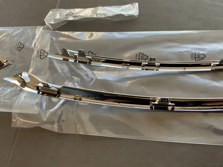 oryg-listwa-chrom-lewa-prawa-zderzaka-przod-citroen-c4-picasso-1617536780-stan-nowy-numer-katalogowy-oryginalu-1617536780