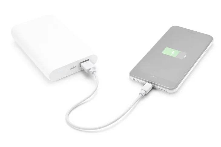 kabel-lightning-do-iphone-krotki-50cm-do-powerbanka-usb-a-na-lightning-2a-stan-nowy-stan-opakowania-oryginalne