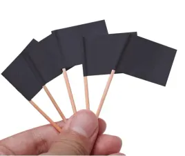 wykalaczki-mini-flagi-czarne-10-sztuk