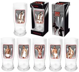 rozbierana-szklanka-do-piwa-xxx-show-z-mezczyzna
