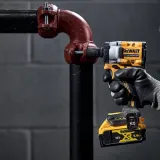 klucz-udarowy-2x17ah-powerstack-dewalt-dcf921e2t-moc-415-w-stan-nowy