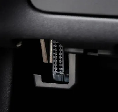 yanosik-connect-komputer-pokladowy-ios-i-android-waga-z-opakowaniem-0-2-kg-kod-producenta-5908227379051