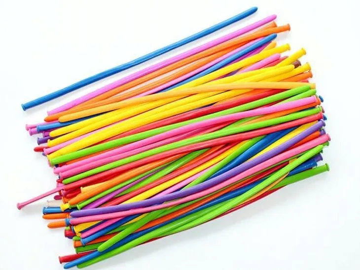 balony-do-modelowania-i-skrecania-na-przyjecia-urodzinowe-100szt-pompka-stan-nowy-marka-jamko