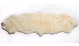 dywan-ze-skor-owczych-naturalnych-bialych-narzuta-na-krzeslo-200-cm