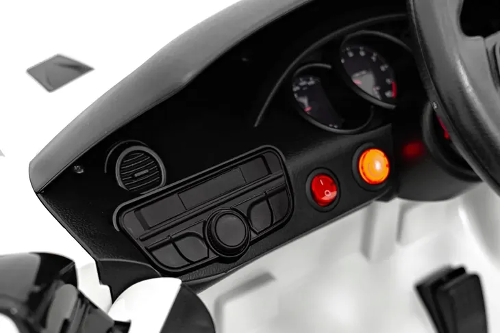 auto-porsche-spyder-rs-718-mp4-bialy-na-akumulator-dla-dzieci-gratisy-pojemnosc-akumulatora-7-ah