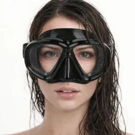 maska-do-snorkelingu-czarna-szczelna-profesjonalna-komfort-plywania