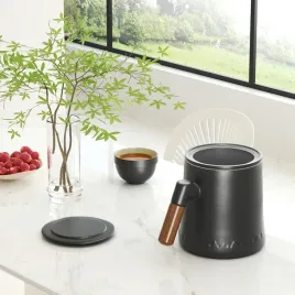 zestaw-do-herbaty-z-czajniczkiem-i-filizankami-przenosny-ceramiczny-z-etui