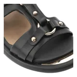klapki-artiker-58c1631-black-plec-produkt-damski