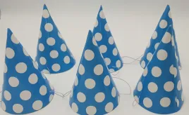 czapeczki-papierowe-blekitne-kropki-6szt