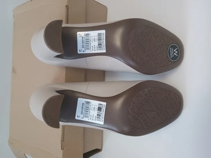 czolenka-next-r-37-rodzaj-obcasa-inny